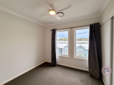 22 WATTLEBIRD CRESCENT, Elermore Vale