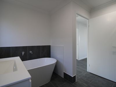 30 Timothy Cres, Rosewood