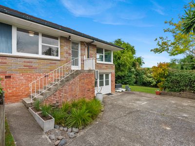 2/9A Eversleigh Road, Belmont