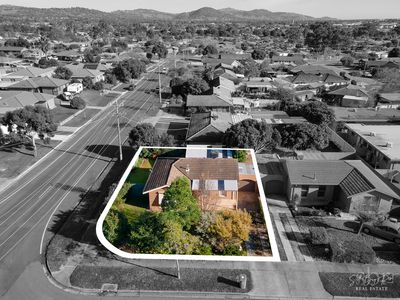 2 / 108 HUONS HILL ROAD, Wodonga