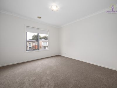 2 / 24 Findon Court, Point Cook