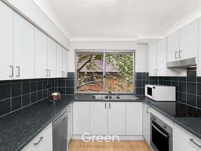 18 / 4 Ball Avenue, Eastwood