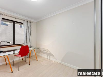 19 / 35 Goderich, East Perth