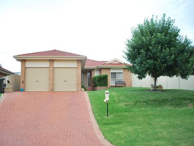 5 Reed Park Place, Horsley