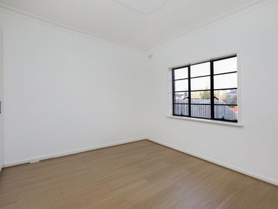 94 Raleigh Road, Maribyrnong