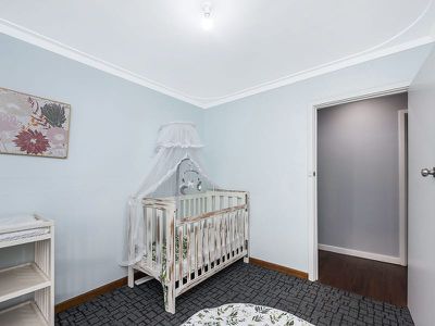 27 Sicklemore Rd, Parmelia