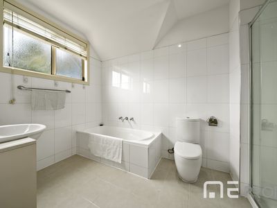 2 / 56 Station Street, Burwood