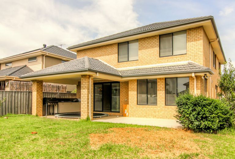 7 Waterstone Cove, Sanctuary Lakes