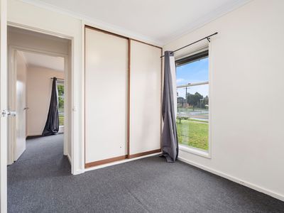 76 TRUDEWIND ROAD, Wodonga
