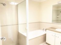 Multi Units / 36 Rusthon St, Runcorn