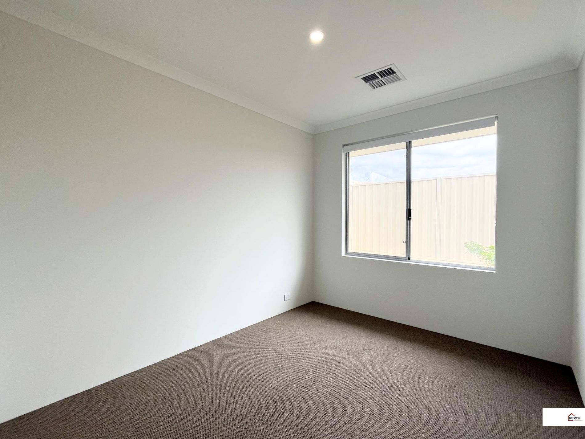 8 Cordelia Street, Eglinton