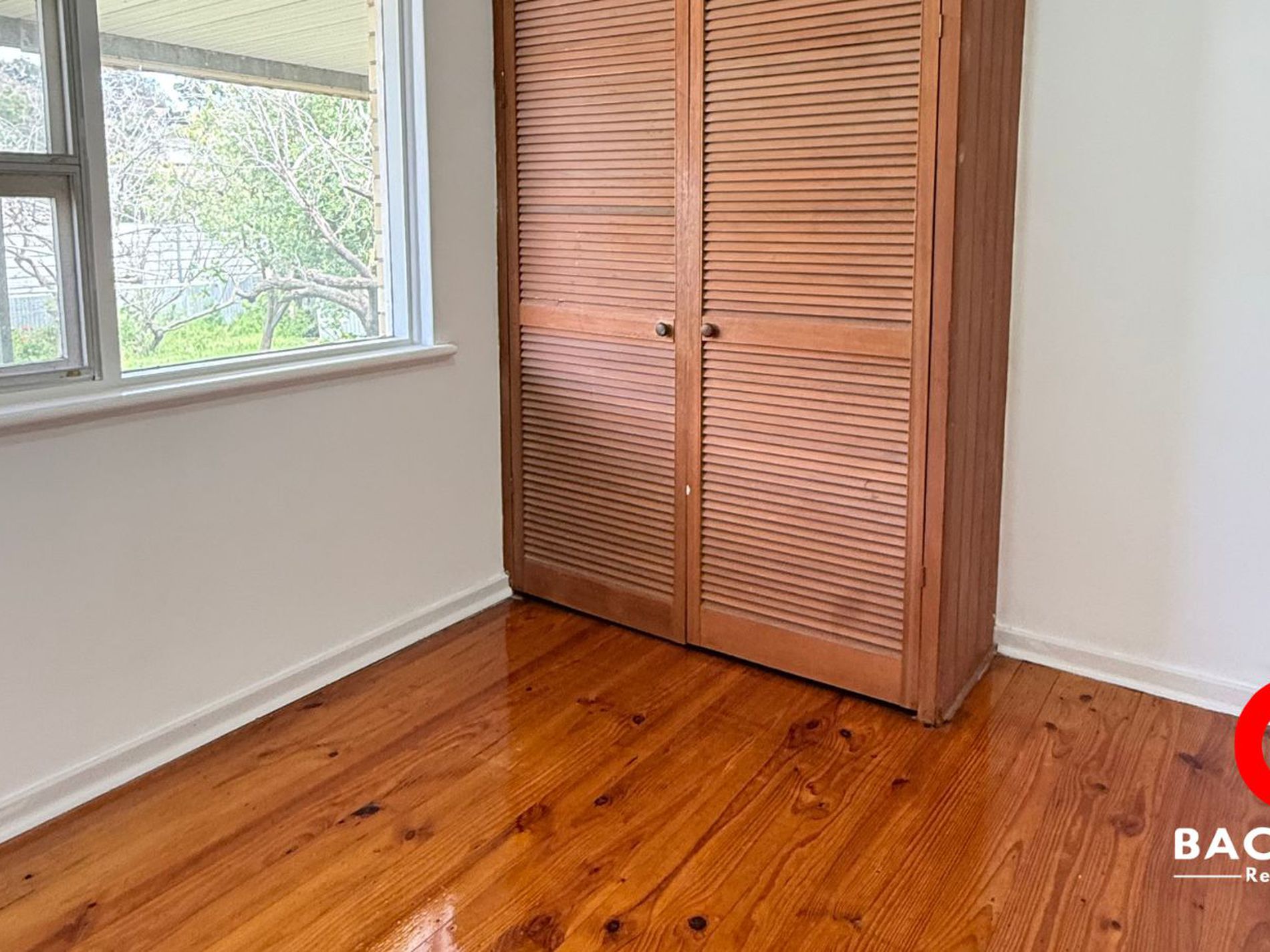 19 Roundaway Crescent, O'halloran Hill