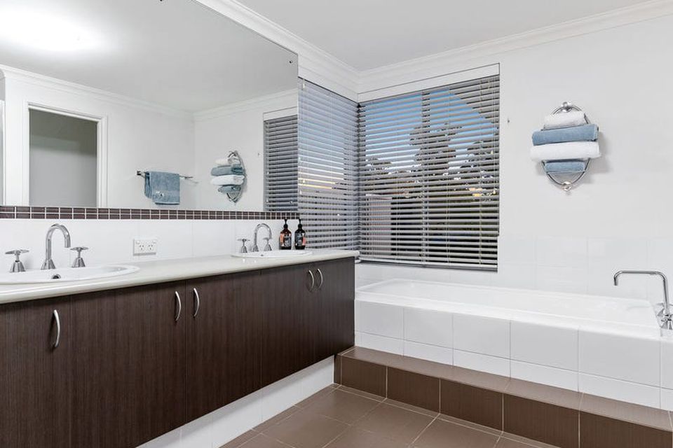 7 Highbury Boulevard , Baldivis