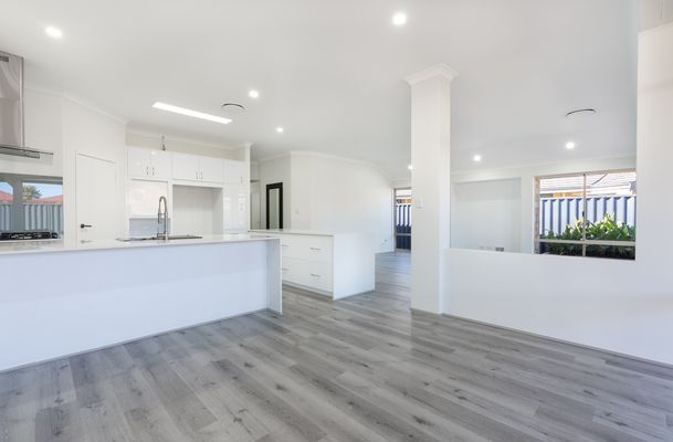 42 Achiever Avenue, Port Kennedy