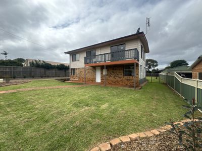 3 Nolan Drive, Kingaroy