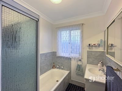 14 Sloman Close, Dubbo