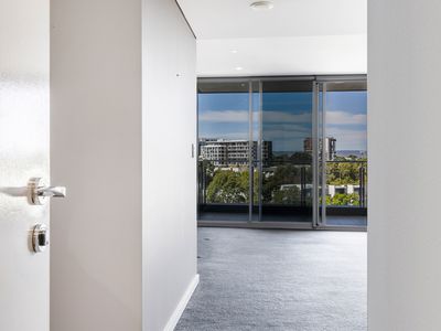 706 / 30 The Circus, Burswood