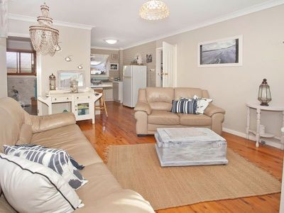 13 Burrows Avenue, Kanahooka