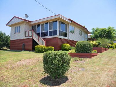 11 Meek Street, Tingoora