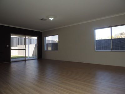 17 Sedano Glade, Landsdale