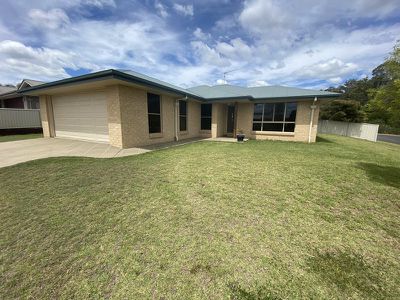 2 Dingle Close, Kingaroy