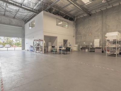 2 / 6 Merino Entrance, Cockburn Central