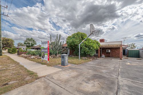 82 Lyrebird Way, Thornlie