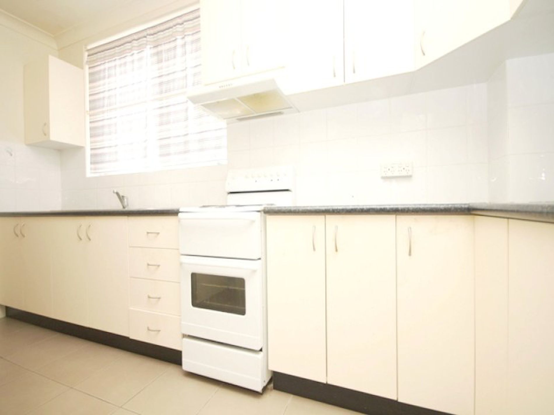 2 / 1-3 Myers Street, Roselands