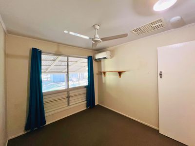 12 Fraser Street, Moranbah