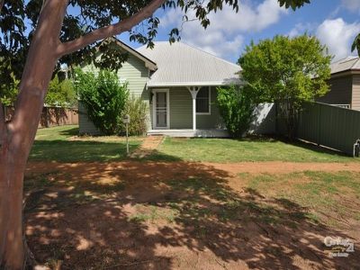 27 North Street, Dubbo