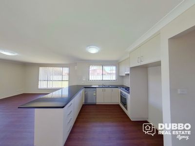 4B Jonquil Crt, Dubbo