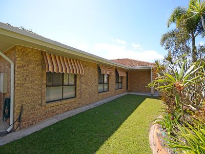 42 BAYRISE DRIVE, Urangan