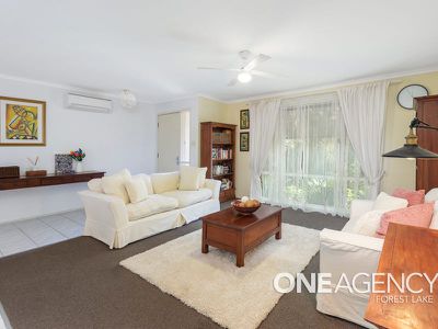 8 Teasel Crescent, Forest Lake