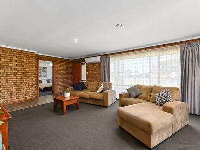 16 Third Street, Millicent