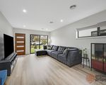 4 Keith Bain Crest, Whitlam