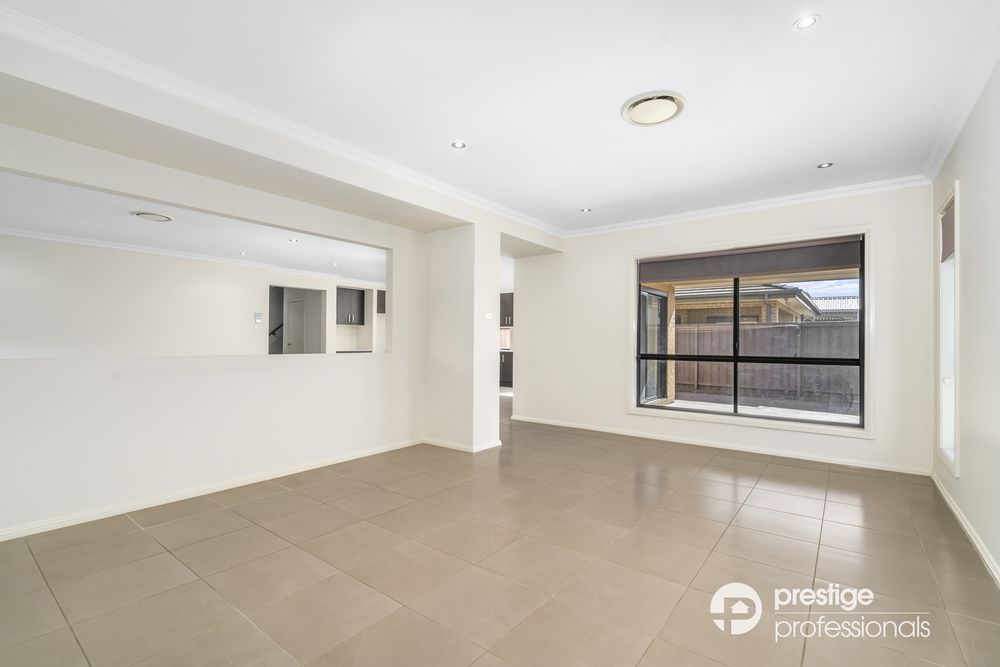 39 The Parkway, Moorebank