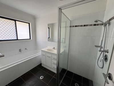 30 Warragrah Place, Parkes