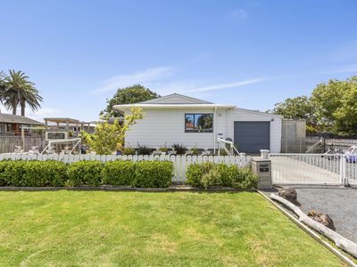 2 Mary Keane Lane, Parakai