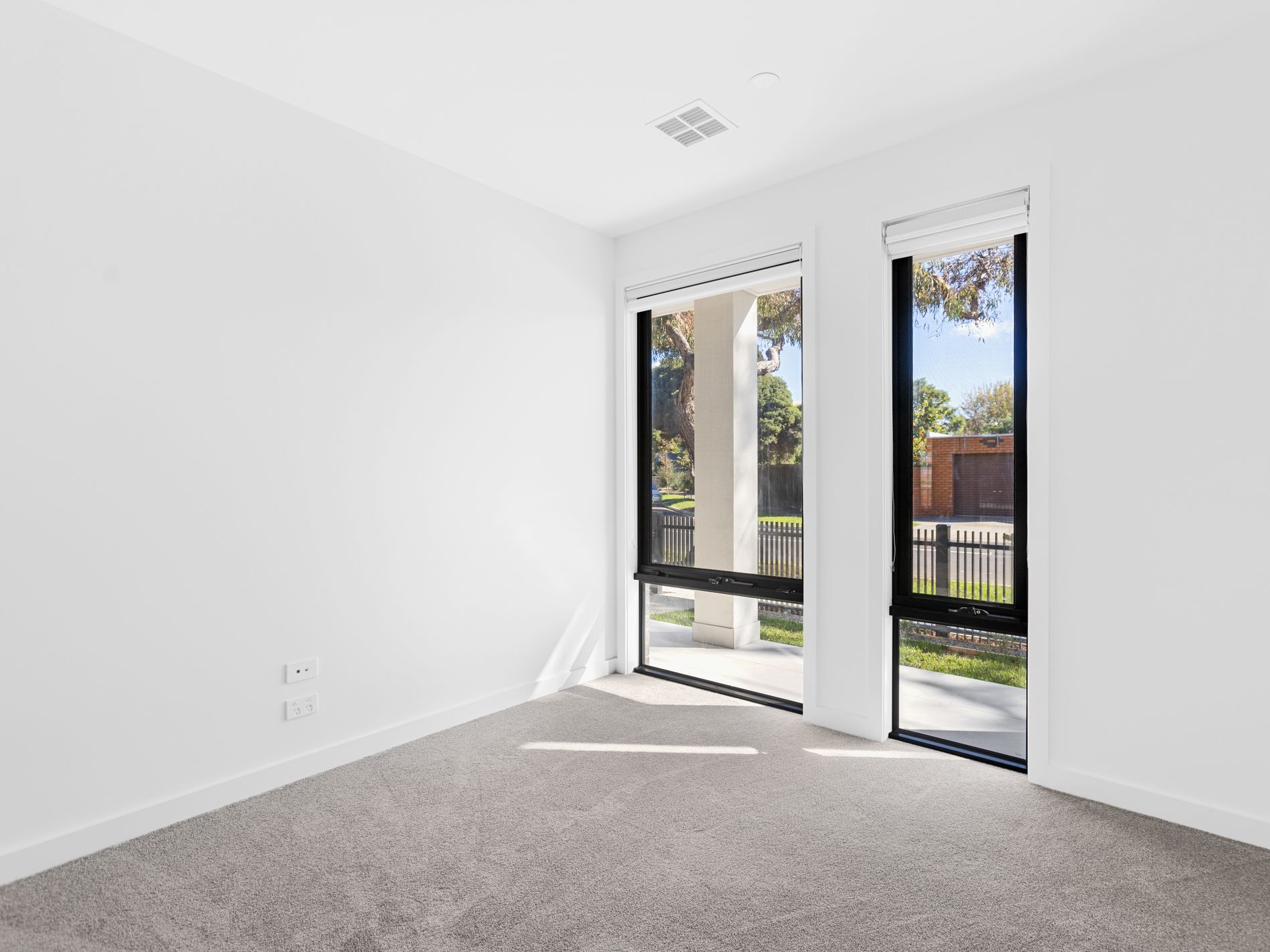 36 Stapley Crescent, Altona North