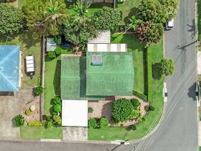 27 Sunstone Street, Manly West