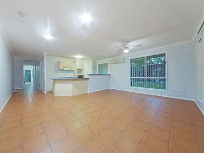 43 Olsen Cres, Wakerley