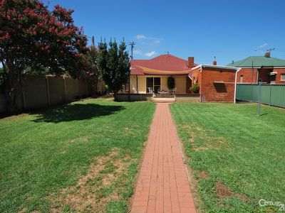 98 Wingewarra Street, Dubbo