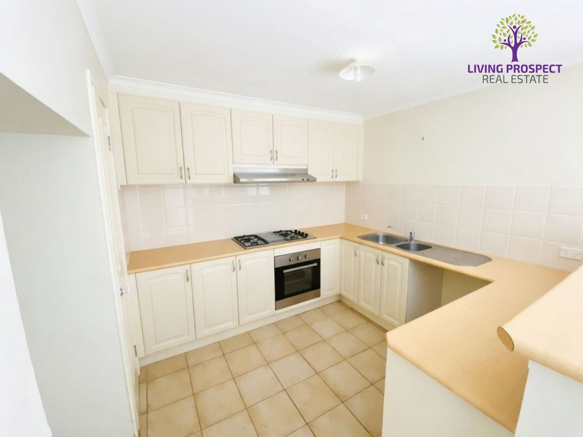 11 Parkside Walk, Hoppers Crossing