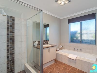 44 Cave Loop, Yanchep