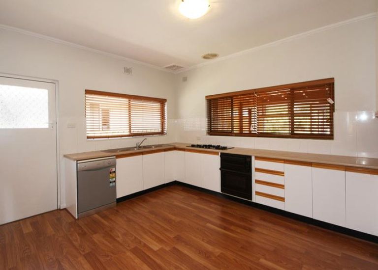 34 Merriton Avenue, St Marys