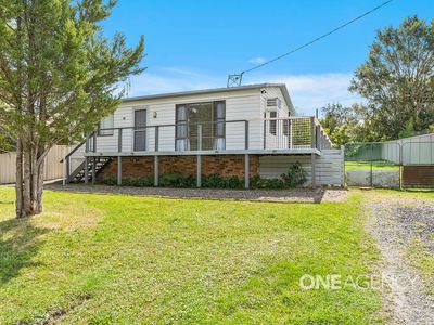 15 Watersedge Avenue, Basin View