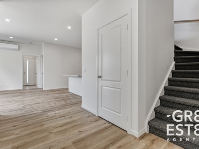 2a & 2b Evelyne Avenue, Cranbourne