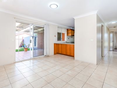 5 Bowes Place, Doonside