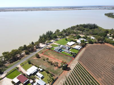 384 Gorton Drive, Mystic Park