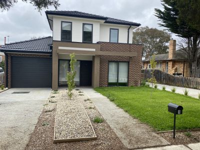 1 / 18 Whitelaw Street, Reservoir